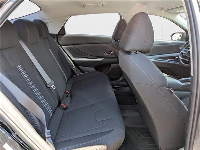 Photo of 2022 Phantom Black Hyundai ELANTRA