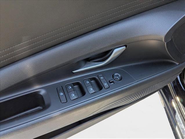 Photo of 2022 Phantom Black Hyundai ELANTRA