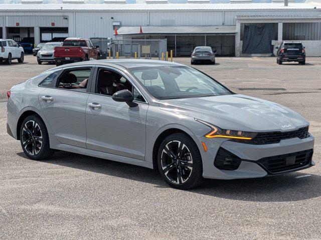 Photo of 2024 Wolf Gray Kia K5