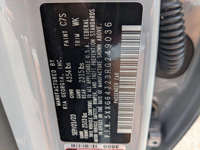 Photo of 2024 Wolf Gray Kia K5