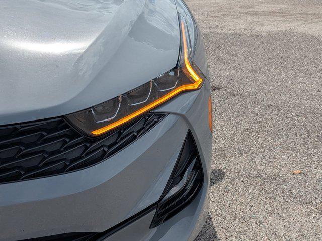 Photo of 2024 Wolf Gray Kia K5