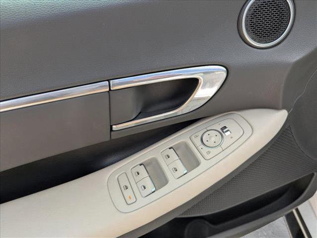 Photo of 2023 Serenity White Hyundai SONATA
