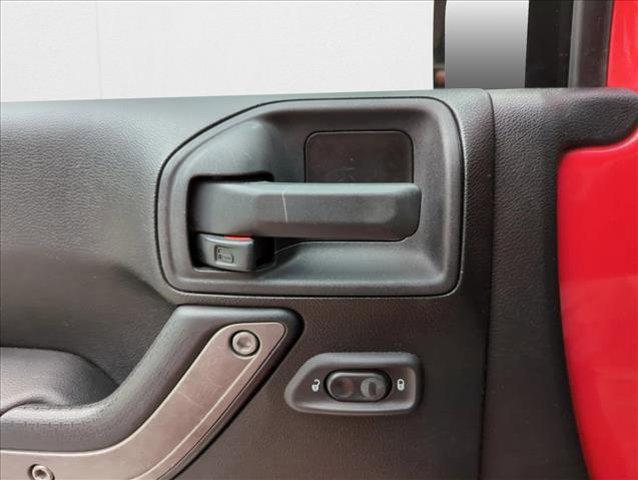 Photo of 2014 Flame Red Clearcoat Jeep Wrangler Unlimited