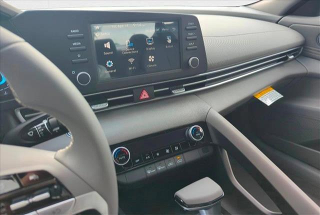 Photo of 2025 Serenity White Hyundai ELANTRA