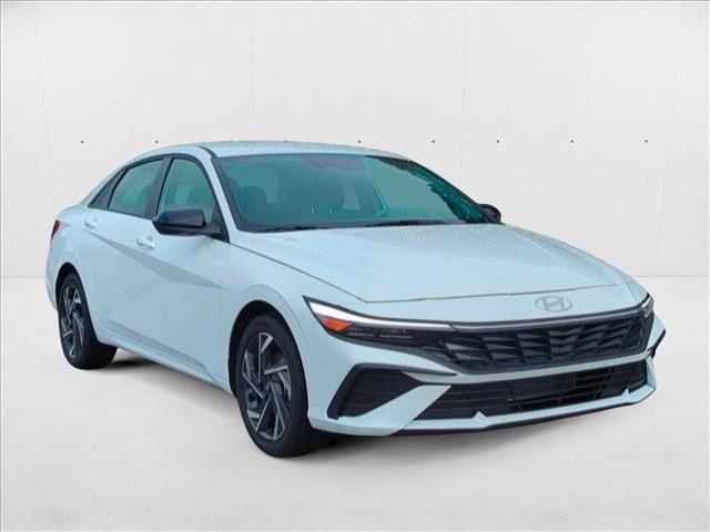 Photo of 2025 Serenity White Hyundai ELANTRA