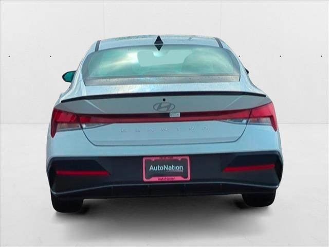 Photo of 2025 Serenity White Hyundai ELANTRA