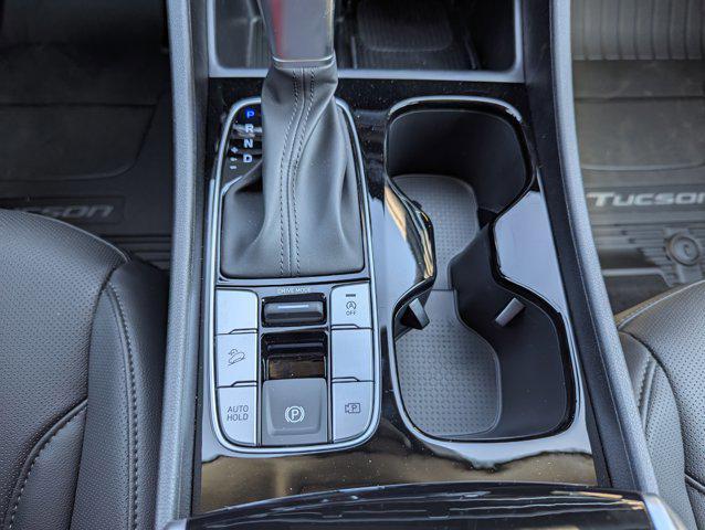 Photo of 2025 Serenity White Pearl Hyundai TUCSON