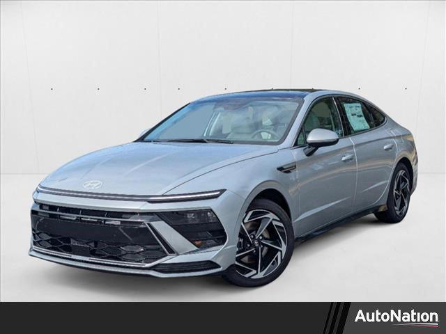 Photo of 2025 Aero Silver Hyundai SONATA