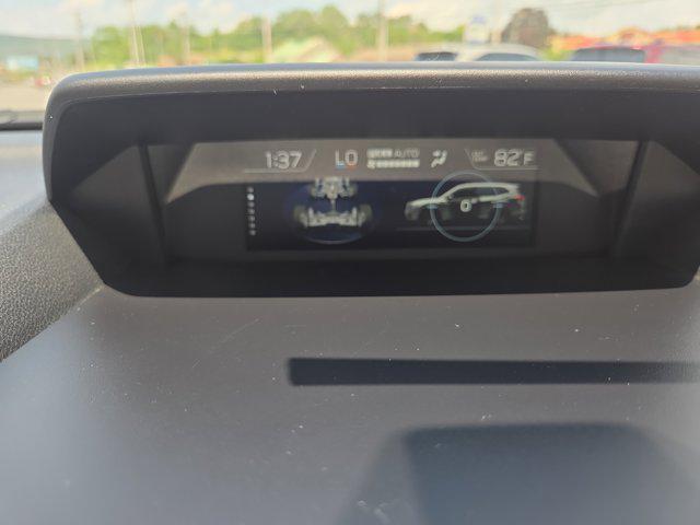 Photo of 2023 Crystal White Pearl Subaru Forester