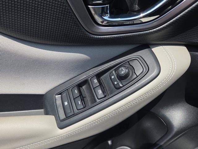 Photo of 2023 Crystal White Pearl Subaru Forester