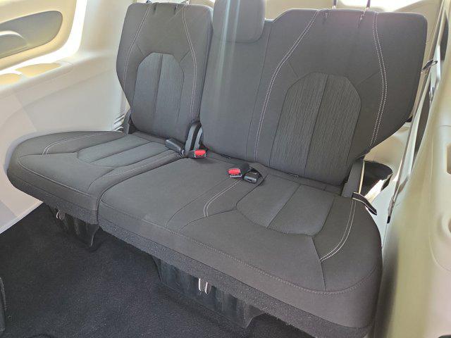 Photo of 2023 Granite Crystal Metallic Clearcoat Chrysler Voyager