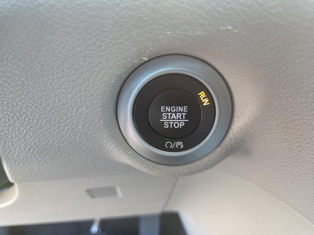 Photo of 2023 Granite Crystal Metallic Clearcoat Chrysler Voyager