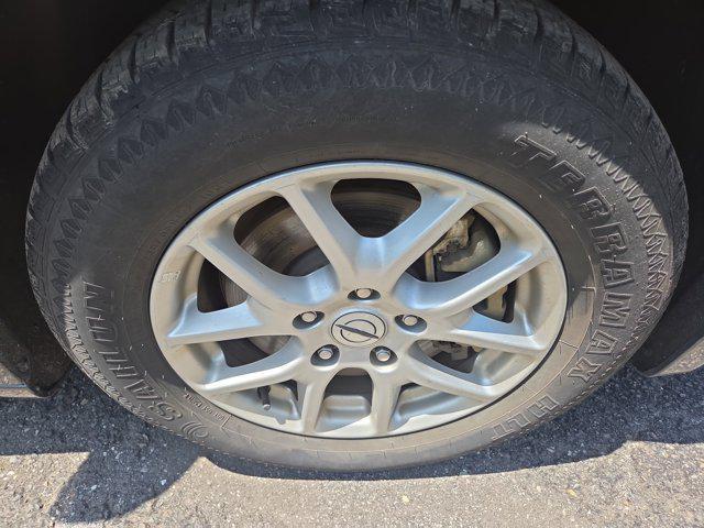 Photo of 2023 Granite Crystal Metallic Clearcoat Chrysler Voyager