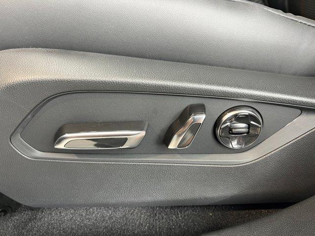 Photo of 2025 Solar Silver Metallic Acura RDX