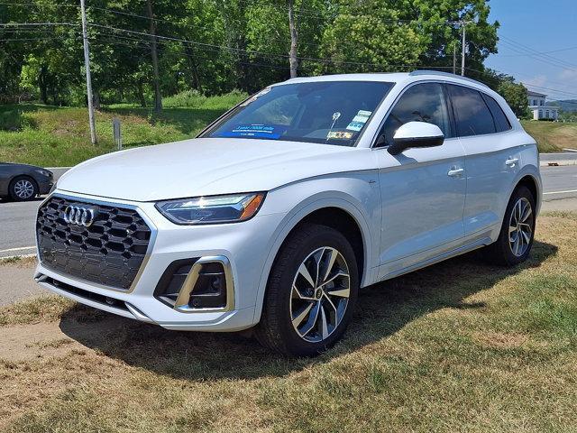 Photo of 2025 Glacier White Metallic Audi Q5