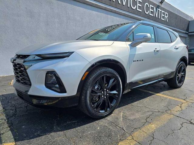Photo of 2022 Silver Ice Metallic Chevrolet Blazer