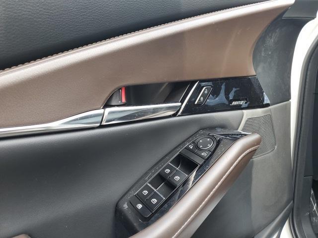 Photo of 2025 Snowflake White Pearl Mica Mazda CX-30