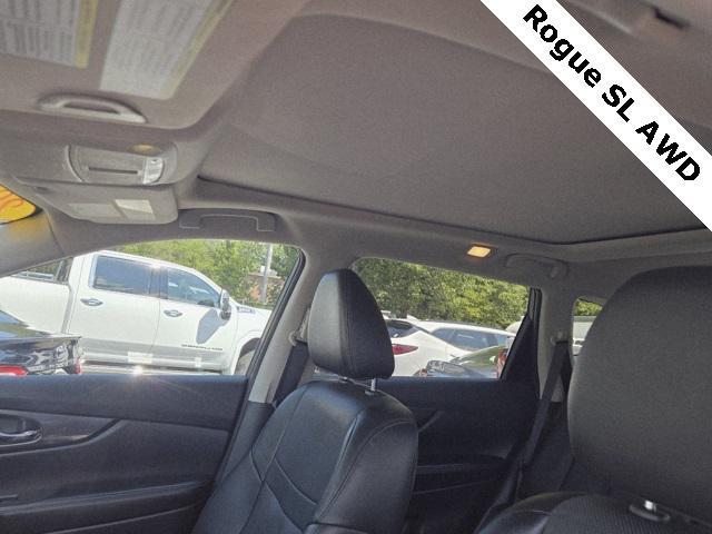 Photo of 2015 Gun Metallic Nissan Rogue