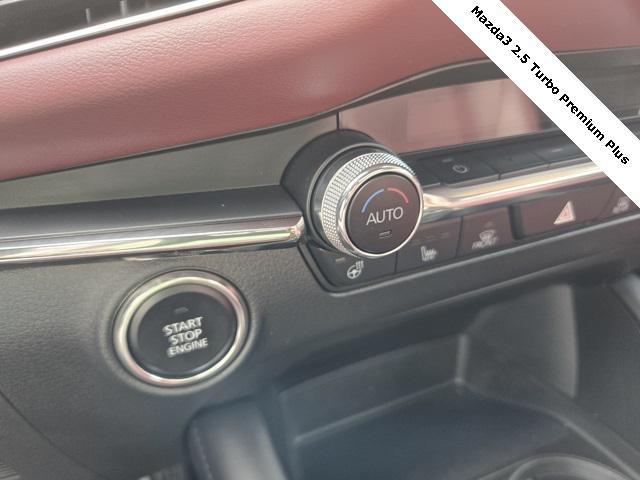 Photo of 2023 Snowflake White Pearl Mica Mazda Mazda3