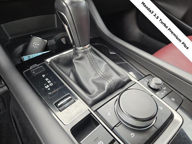 Photo of 2023 Snowflake White Pearl Mica Mazda Mazda3