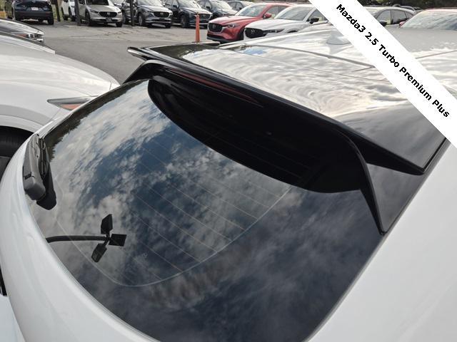Photo of 2023 Snowflake White Pearl Mica Mazda Mazda3