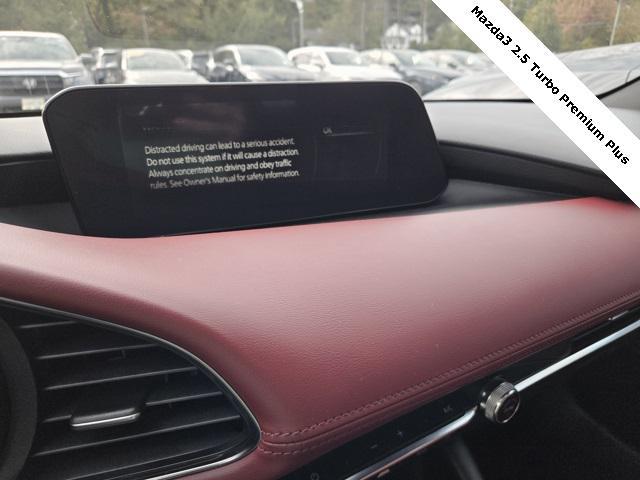 Photo of 2023 Snowflake White Pearl Mica Mazda Mazda3