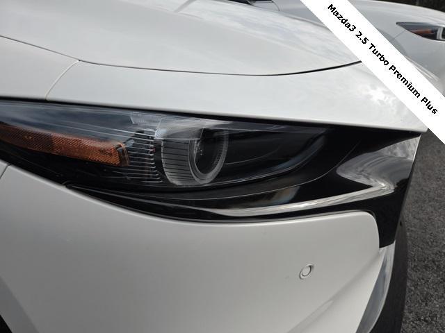 Photo of 2023 Snowflake White Pearl Mica Mazda Mazda3