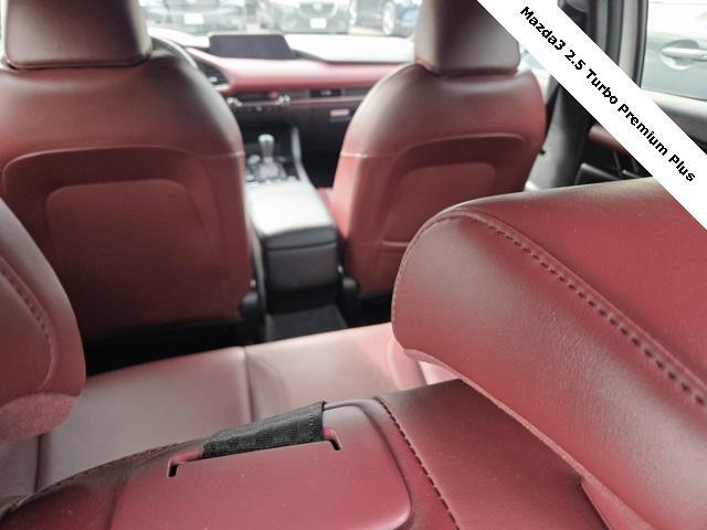 Photo of 2023 Snowflake White Pearl Mica Mazda Mazda3