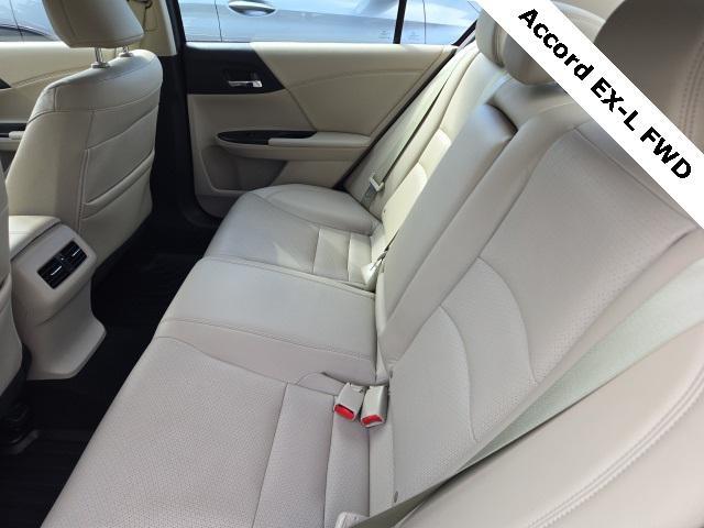 Photo of 2015 Basque Red Pearl II Honda Accord