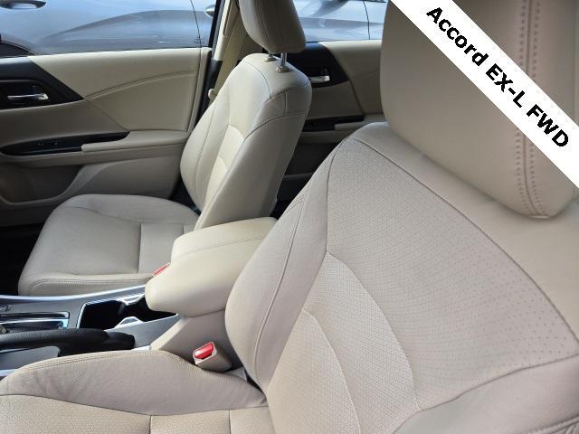 Photo of 2015 Basque Red Pearl II Honda Accord
