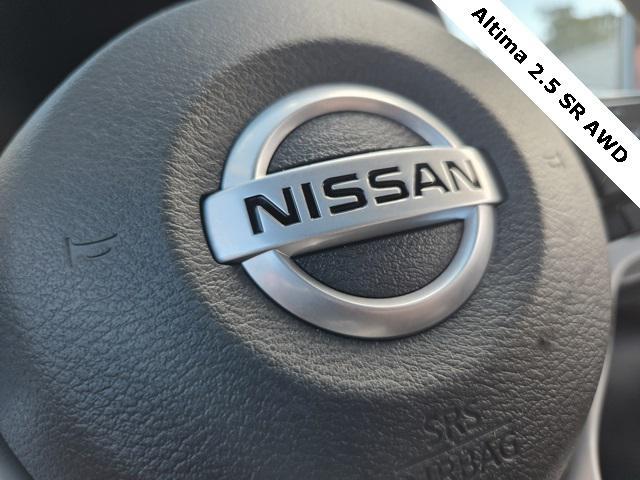 Photo of 2021 Super Black Clearcoat Nissan Altima