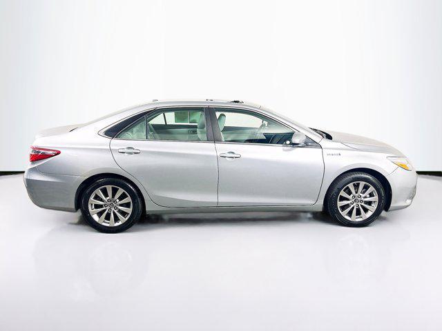 Photo of 2016 Celestial Silver Metallic Toyota Camry Hybrid