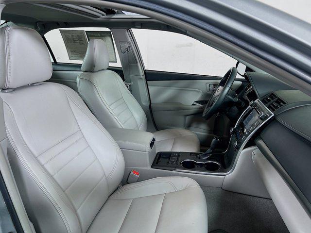 Photo of 2016 Celestial Silver Metallic Toyota Camry Hybrid