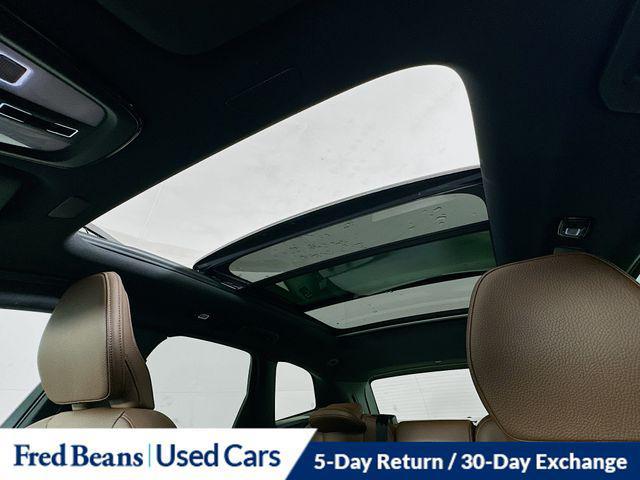 Photo of 2022 Crystal White Metallic Volvo XC60