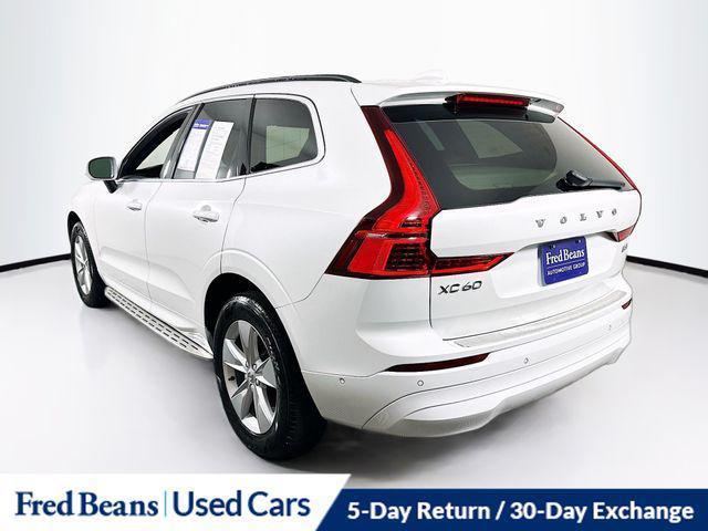 Photo of 2022 Crystal White Metallic Volvo XC60