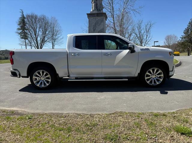 Photo of 2021 Off white Chevrolet Silverado 1500