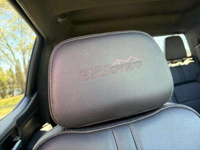 Photo of 2021 Off white Chevrolet Silverado 1500