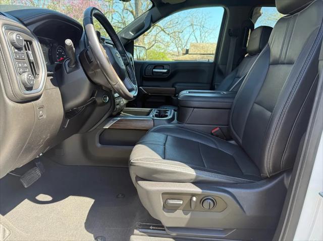 Photo of 2021 Off white Chevrolet Silverado 1500
