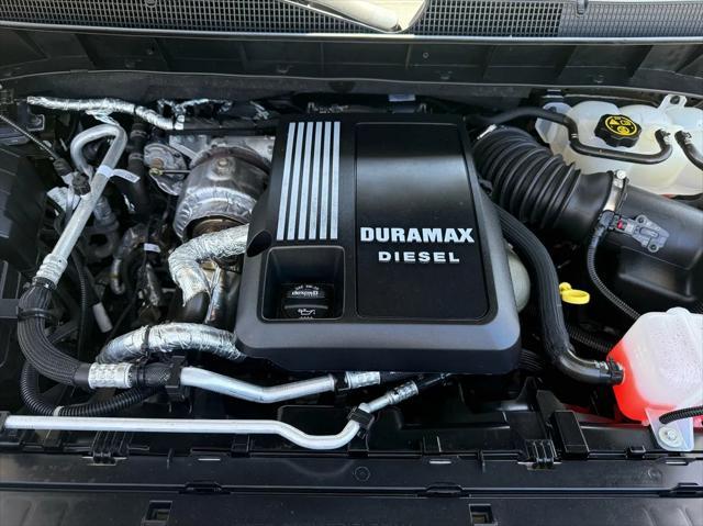 Photo of 2021 Off white Chevrolet Silverado 1500