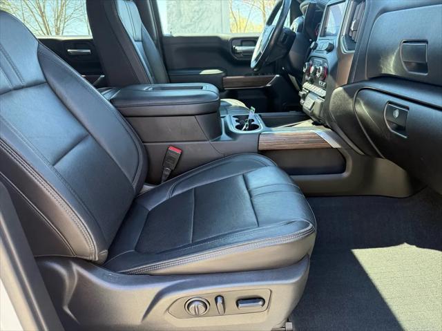 Photo of 2021 Off white Chevrolet Silverado 1500