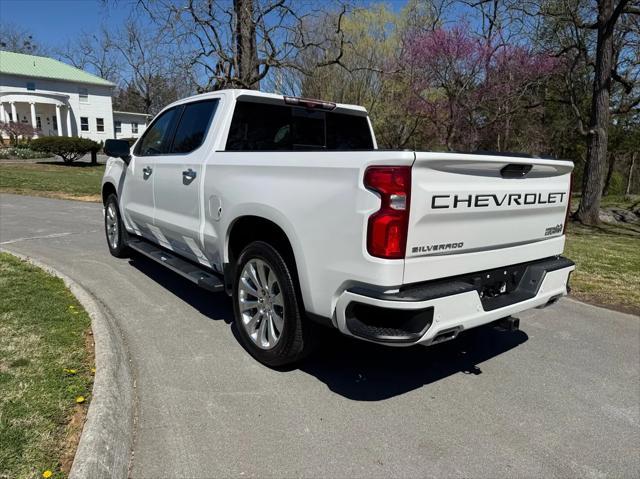 Photo of 2021 Off white Chevrolet Silverado 1500