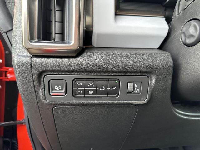 Photo of 2025 Solar Orange GMC HUMMER EV Pickup