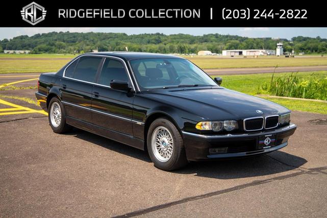 Photo of 2001 BLK BMW 740