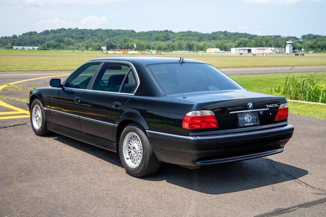 Photo of 2001 BLK BMW 740