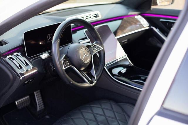 Photo of 2021 designo Diamond White Mercedes-Benz S-Class