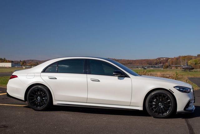 Photo of 2021 designo Diamond White Mercedes-Benz S-Class