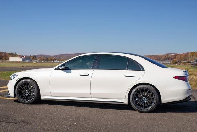 Photo of 2021 designo Diamond White Mercedes-Benz S-Class