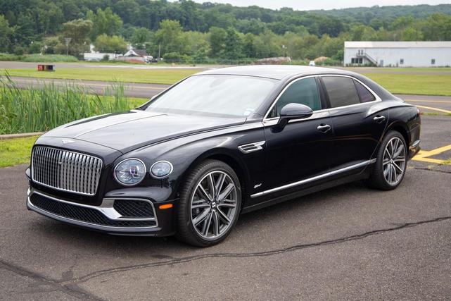 Photo of 2022 Spectre Metallic Bentley Flying Spur Hybrid