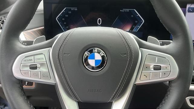 Photo of 2023 Sparkling Copper Metallic BMW X7