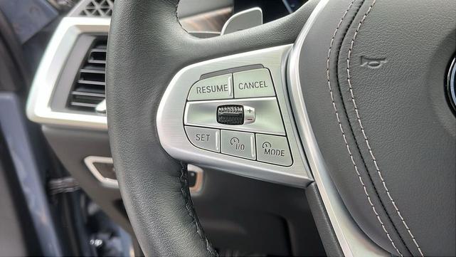 Photo of 2023 Sparkling Copper Metallic BMW X7